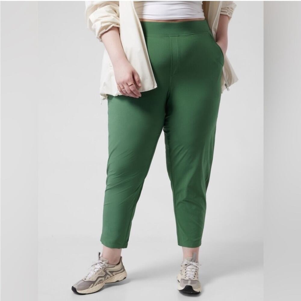 Athleta Brooklyn ankle pant green golf outdoor casual summer hiking walking 14